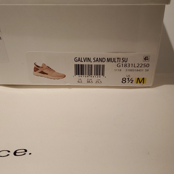 Vince NWT Galvin Chunky Fashion Sneakers - Picture 10 of 10